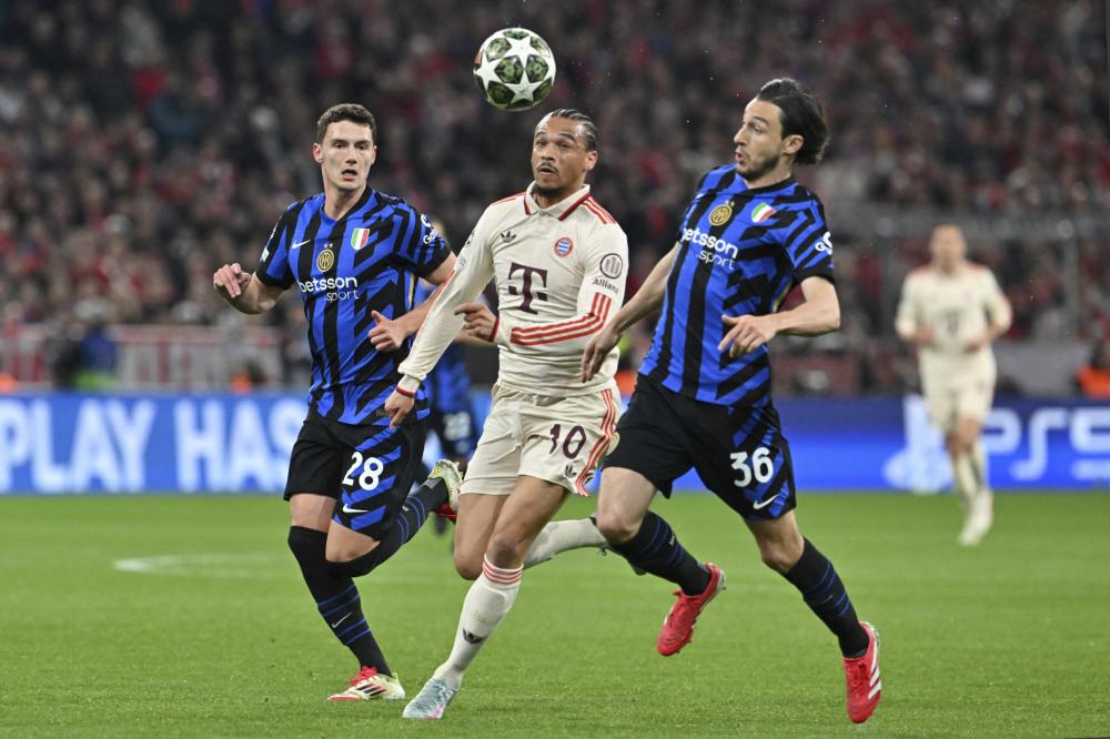 困扰下顽强 困扰下顽强